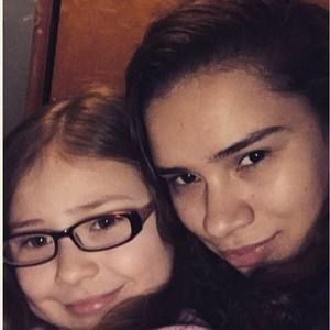 Meet your Posher, Kira